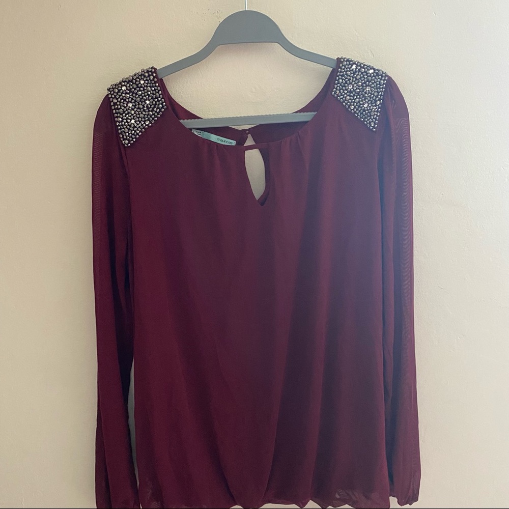 Women’s maroon long sleeve top, worn once in great condition!
